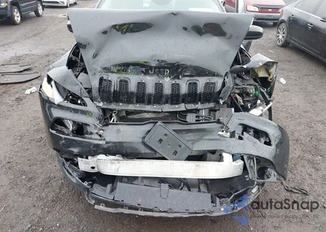 2016 Jeep Cherokee Altitude z USA, uszkodzony, nr VIN 1C4PJMAB4GW340102